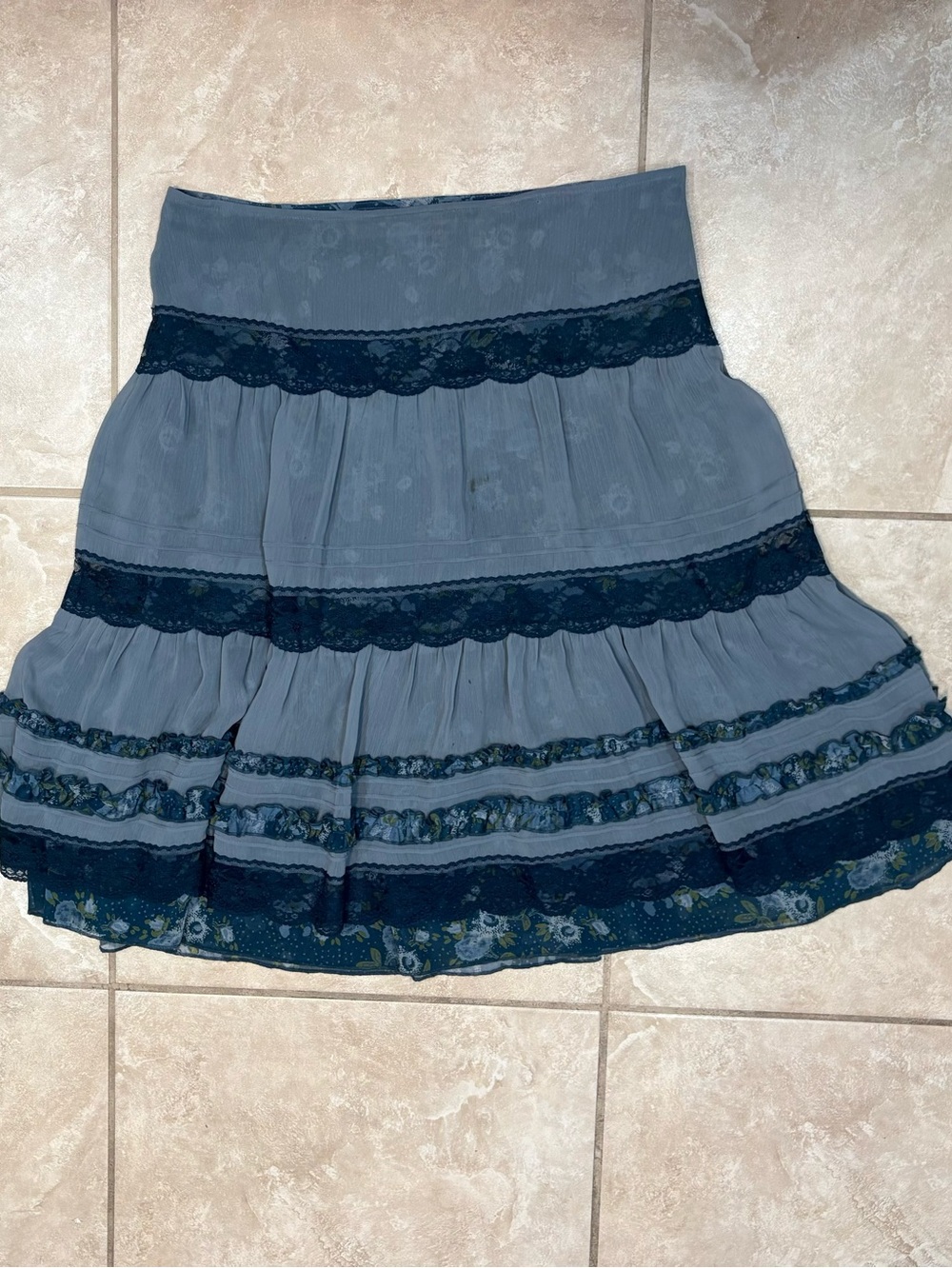 Vintage Y2K DKNY Steel Blue Tiered Lace midi Skirt